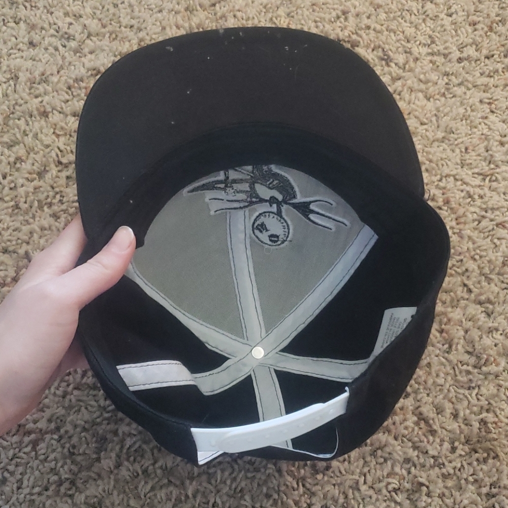 Hat - Picture 2 of 2